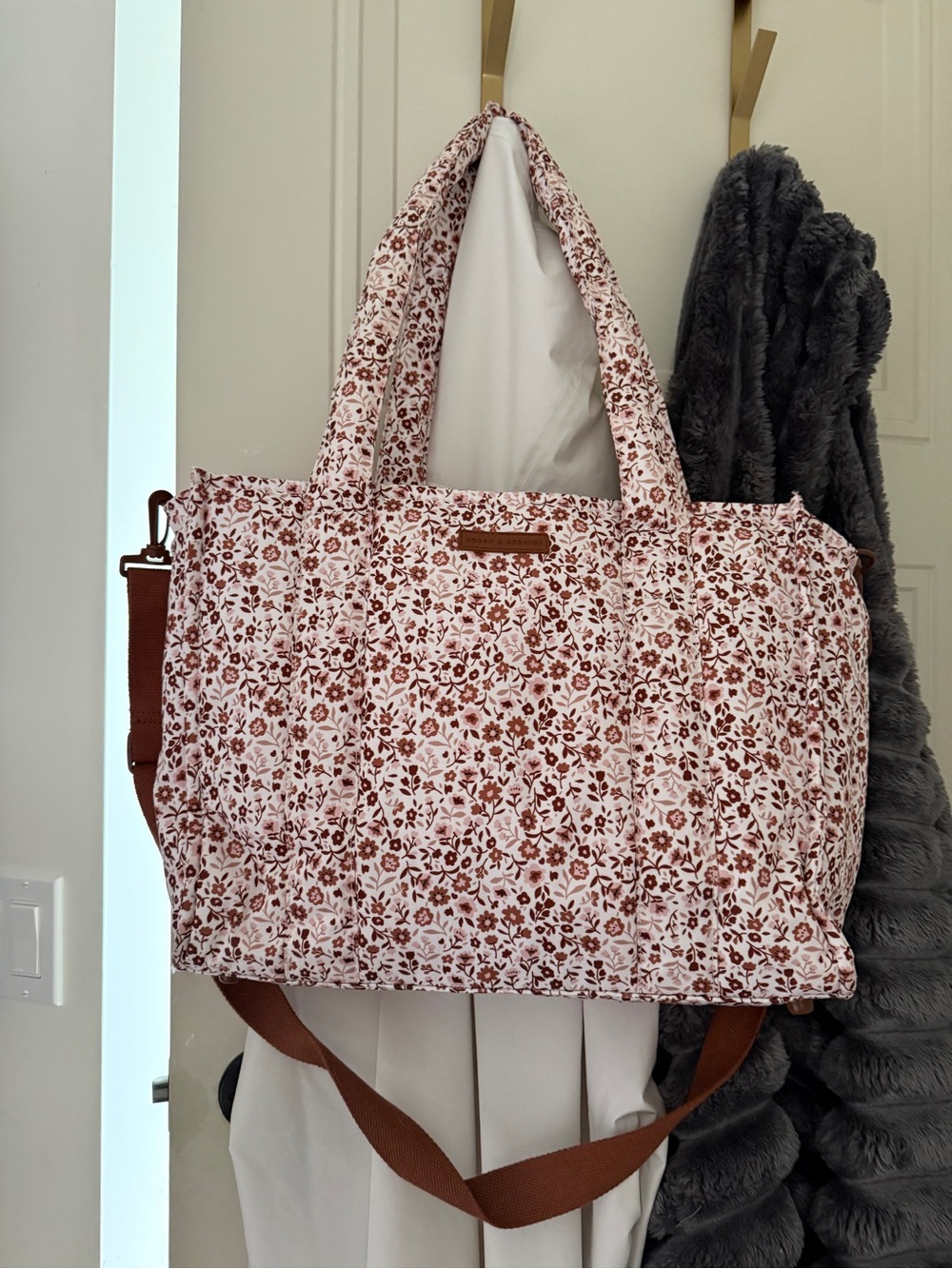 Poppy & Peonies Rose Floral tote